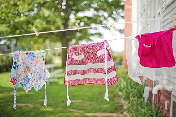 Women's Aprons