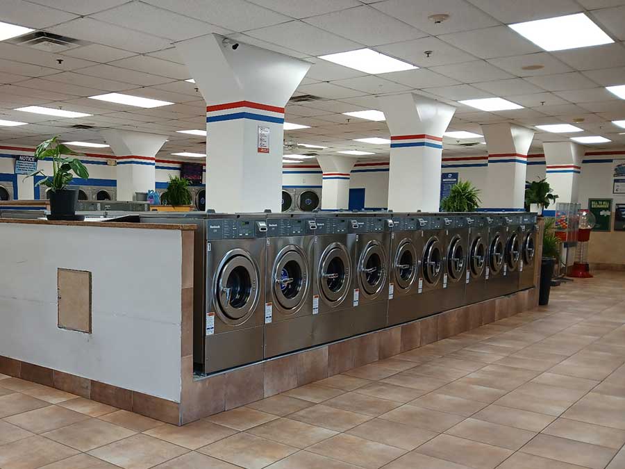 SuperSuds Laundromat Reading, PA Washers